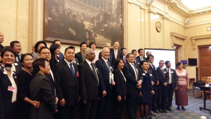 Coup d’envoi du Haut conseil des Asiatiques de France - ảnh 1